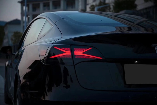 Tesla Model Y Ve Model 3 İçin Uyumlu Led Stop