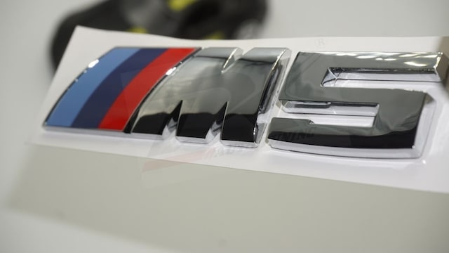 Bmw M5 Bagaj Krom Abs 3m 3d Yazı Logo Ürün Parlak Siyah.