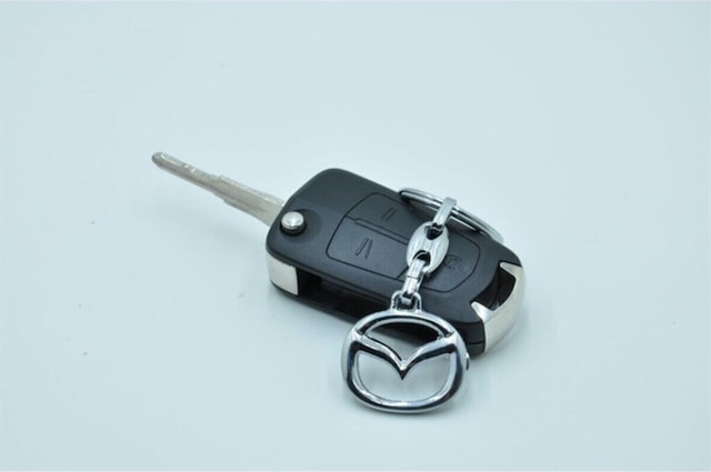 Mazda Uyumlu Logolu Anahtarlık Metal 3D Krom Araba Anahtarlığı