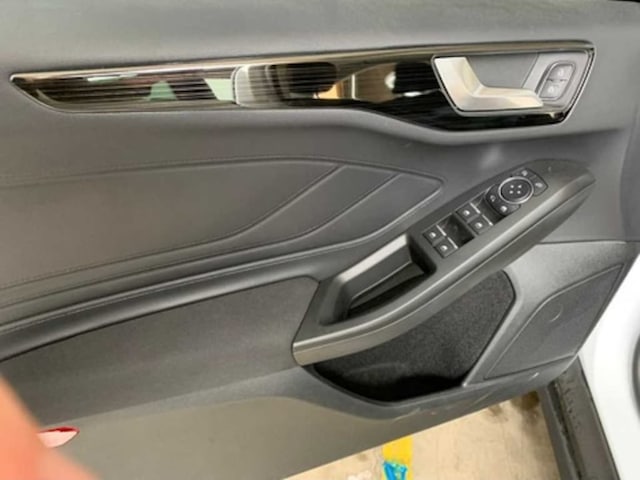 Ford Focus 2019+ Kapı Döseme Kaplama Tıtanyum Sıyah (520292499)