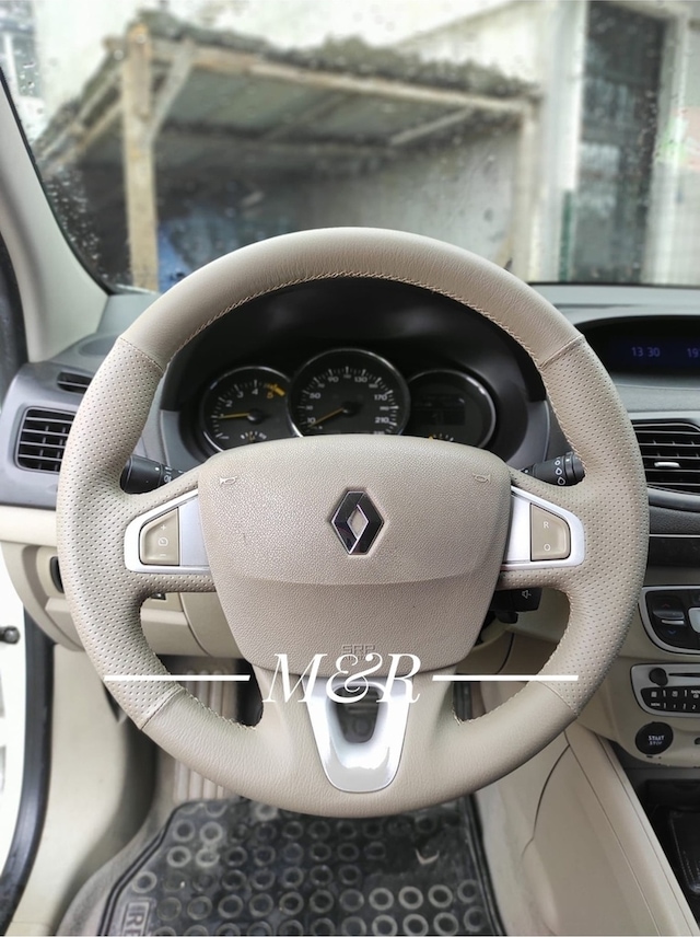 Renault Megane 3 Bej Dıreksıyon Kaplama Deri Direksiyon Kılıfı