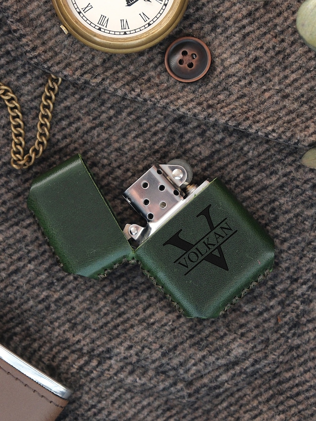 Vagave Yeşil Renk Hakiki Deri Kılıflı Zippo Benzinli Çakmak