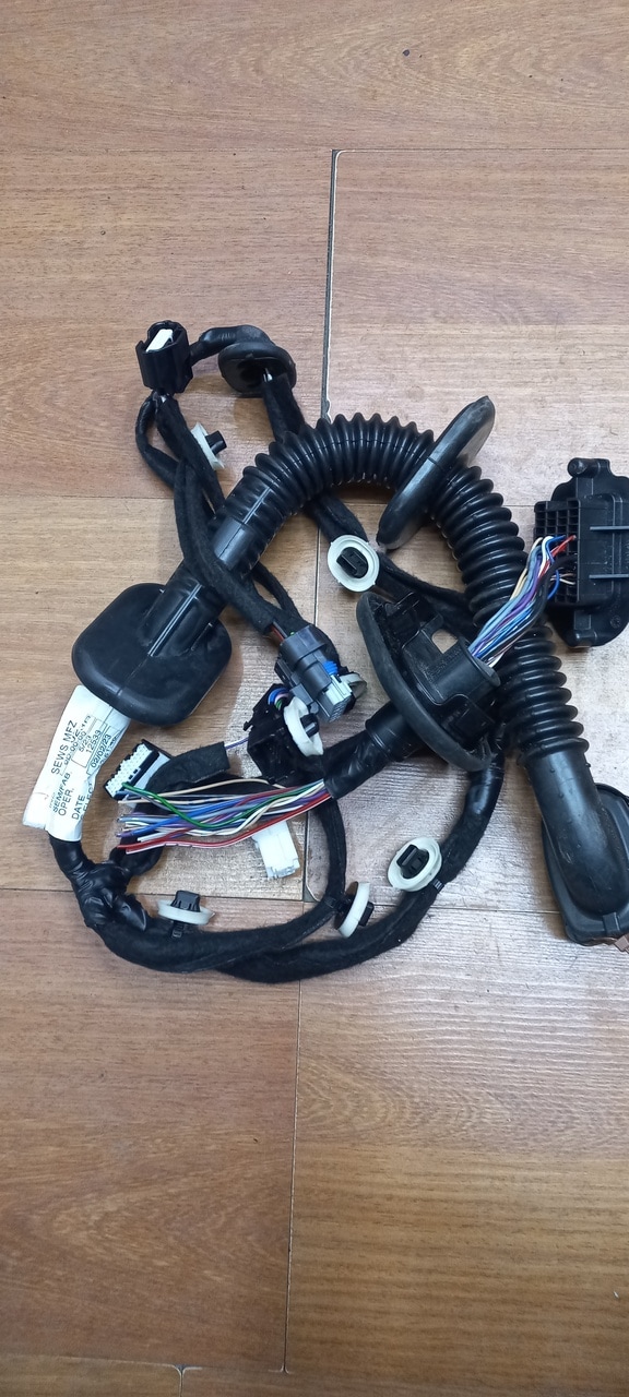 Ürün Detayı Renault Clio 5 Sol Arka Kapı Tesisatı 241271471r Ser