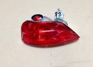 Megane 4 Arka Sağ Tampon Reflektörü Arka Sis Farı 265808906R -