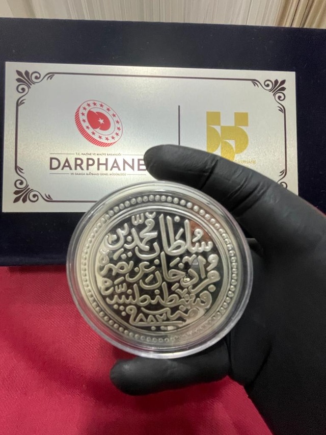 DARPHANENİN 555. YIL DÖNÜMÜNE ÖZEL MADALYON