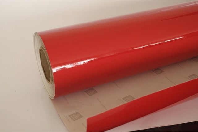 Parlak Kırmızı Yapışkanlı Kaplama Folyosu 122 Cm X 10 Mt
