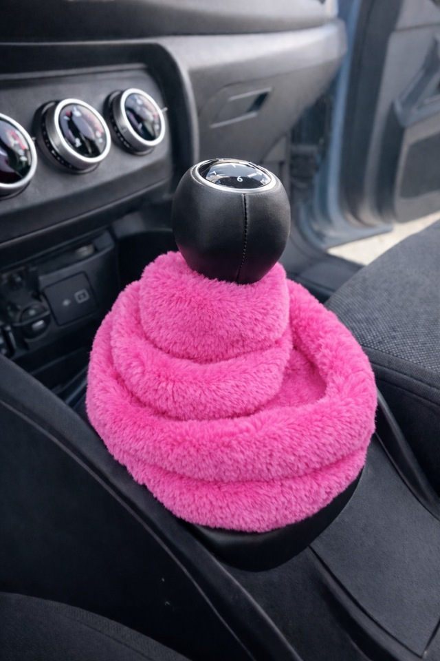Kadınlara Özel Yumuşak Tüylü Peluş Kürk Vites Körüğü Vites Süsü Toz Pembe