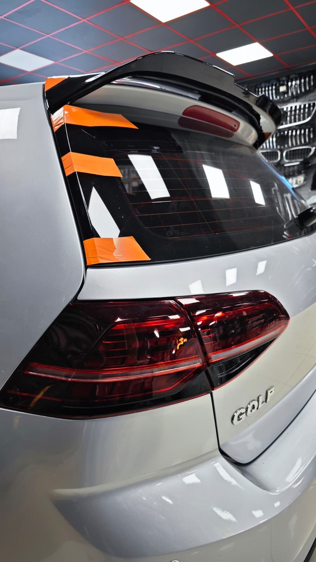 Golf 7 2013-2020 R Spoyler Plastik Parlak Siyah Boyalı