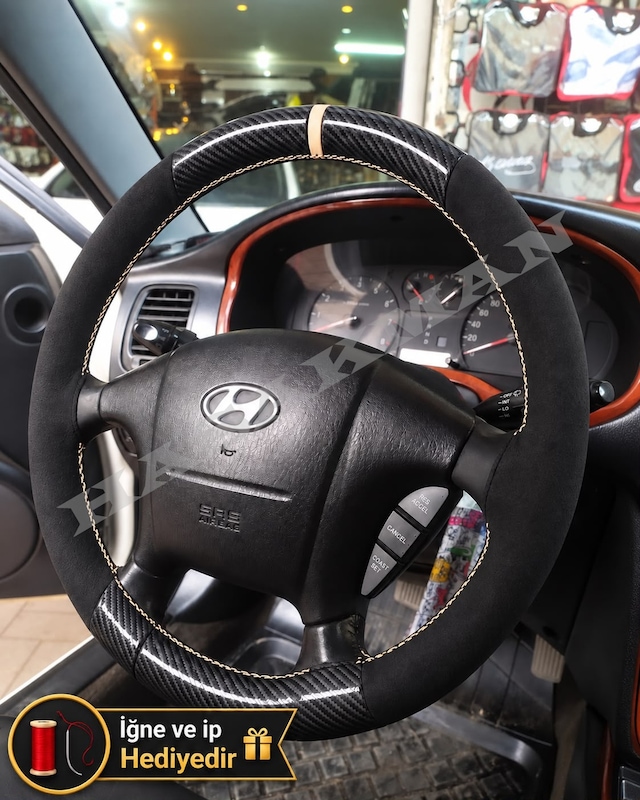 Hyundai Trajet Dikme Direksiyon Kılıfı Alcantara Süet Mat Karbon Bej Yüzük Ve Dikiş 2000-2008
