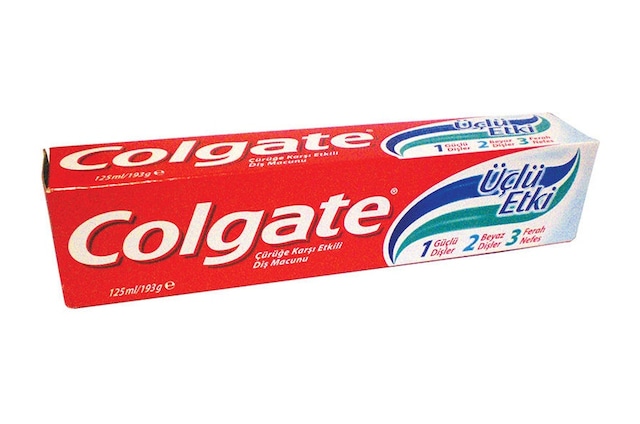Colgate Diş Macunu Üçlü Etki 100 ML