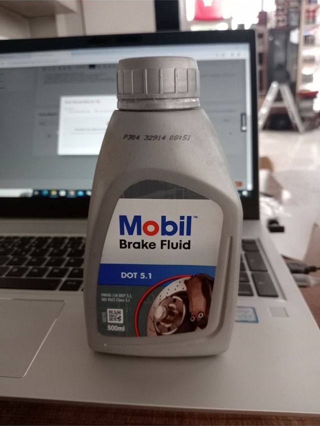 Mobil Brake Fluid