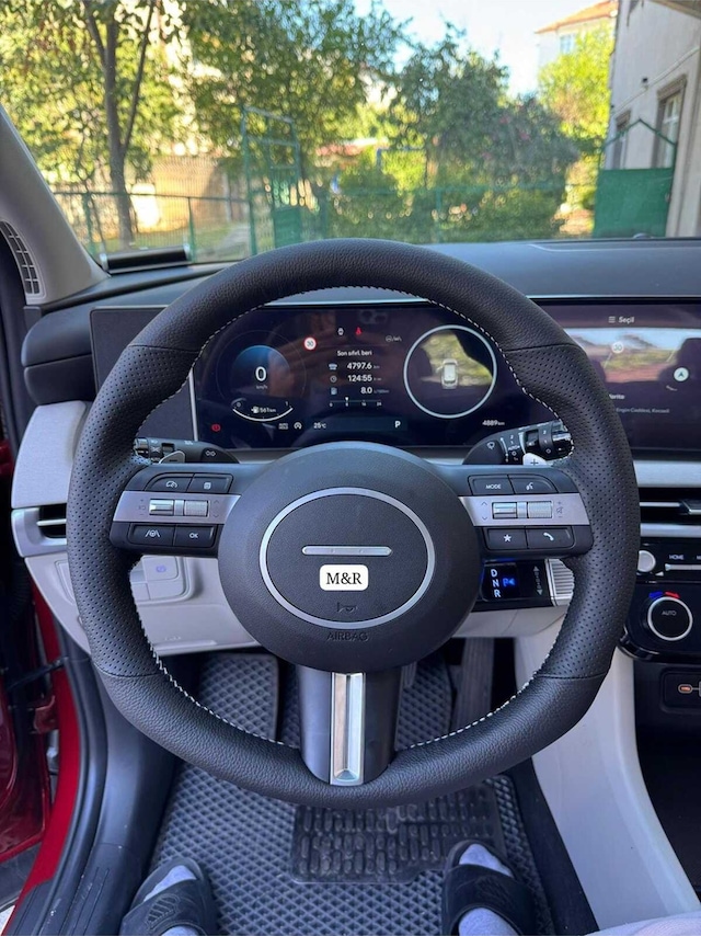 Hyundai Tucson 2025 Kaplama Deri Direksiyon Kılıfı Siyah