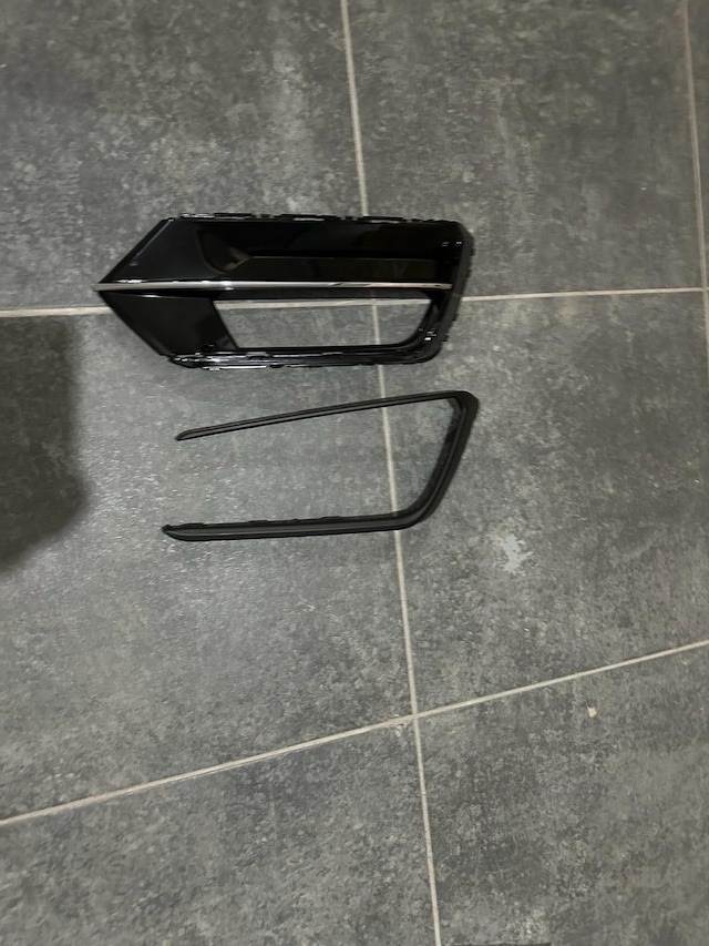 Passat B8 Rline Tampon Sis Çerçevesi Sağ