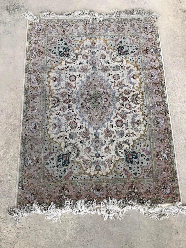 El Dokuma İpek Yün İran Tebriz Halı 210x150cm 002 Teşhir Ürün