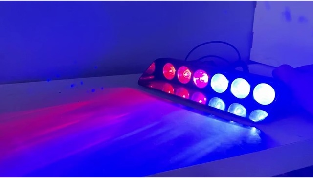 Eraks Araç Içi Vantuzlu Çakar Lamba Kırmızı - Mavi Renk 6 Led 12V