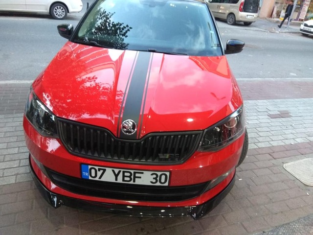 Fabia Ön Lip Piona Black Plastik N11.5353