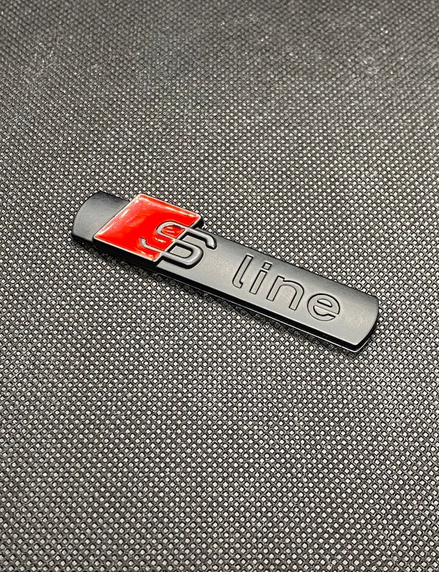 Audi Uyumlu S Line Logo Mat Siyah Çamurluk Sline Arma A3 A4 A5 A6