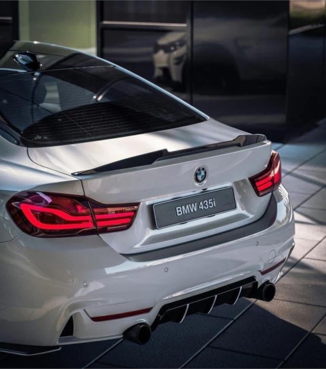 Bmw 4 Serisi F32 Coupe 2014-2020 Uyumlu M4 Yarasa Spoiler İthal Pianoblack Boyalı