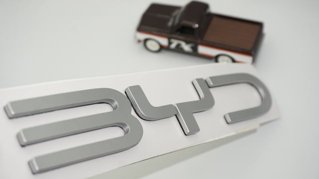 Dk Tuning Byd Ön Kaput Gri 25 Cm Bagaj Yazı Logo Arma Bagaj Arma