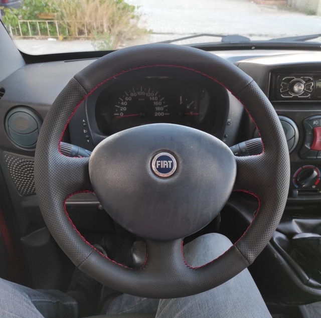 Fiat Doblo 2005-2010 Araca Özel Direksiyon Kılıfı Noktalı Düz