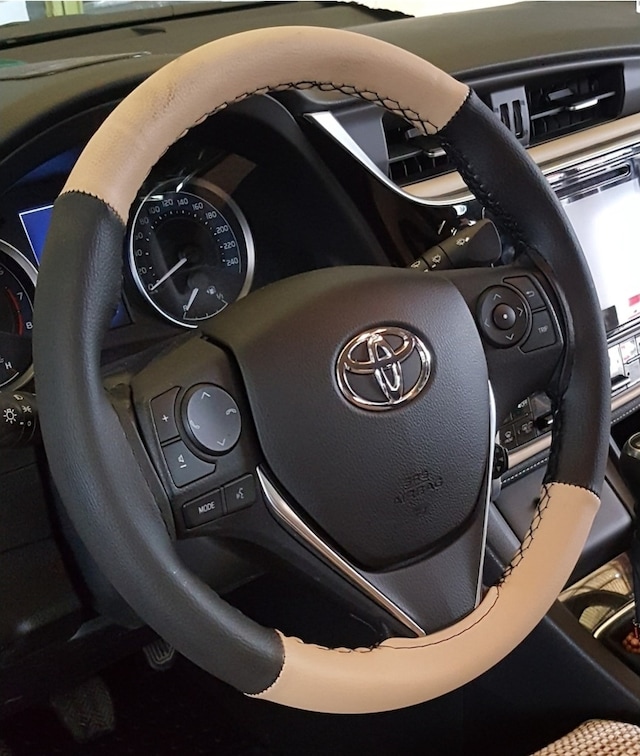 Toyota Uyumlu Corolla Dikmeli Direksiyon Kılıfı Iki Renkli Bej-Siyah (512965972)