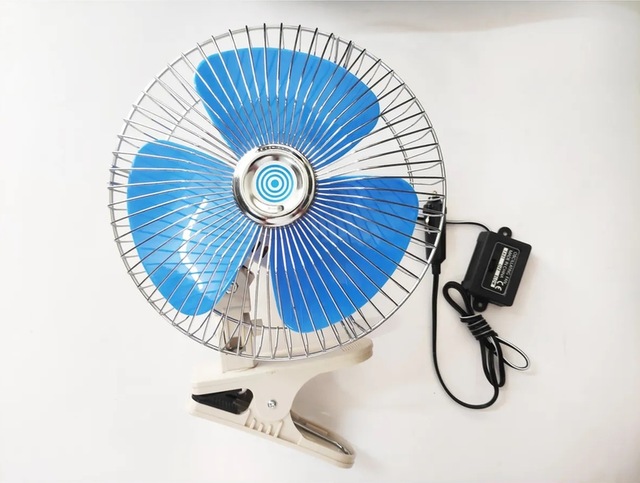 Oto Vantilatör 12 Volt 8 Inç Mandallı Çakmaklık Girişli Oowğ-089