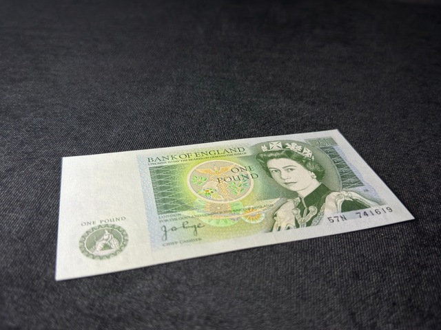 İngiltere Great Britain , 1 Pound 1978-80 Seri No 57n 741619 P 377a Eski Yabancı Kağıt Para Unc Çil