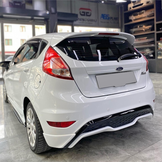 Fiesta St Difüzör Plastik