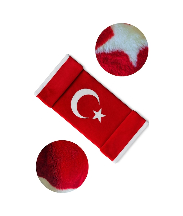 Türk Bayraklı & Ayyıldız Desenli Uzun Tüylü Yumuşak Torpido - Pandizot Koruyucu Pelüş Örtü Halı