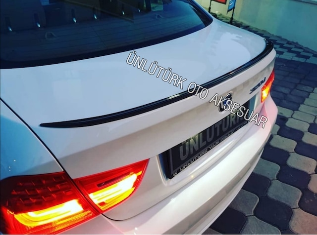 OtoÇizgi BMW E90 318 320 325 330 Bagaj Üstü Spoiler Piano Black- BEYAZ OtoÇizgi