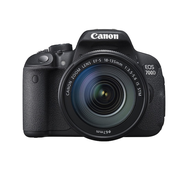 Canon EOS 700D 18-135 MM IS STM DSLR Fotoğraf Makinesi (İthalatçı Garantili)