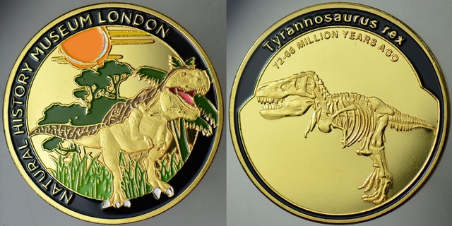 Londra Doğa Tarihi Müzesi Madalyon-tyrannosaurus Rex 40 Mm. Kapsülü İçinde Renkli Çil.