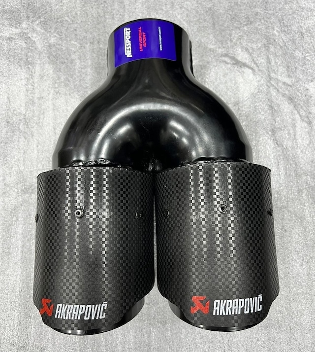 Akrapoviç Yerli 76 Mm Egzoz Ucu Çiftli Eşit