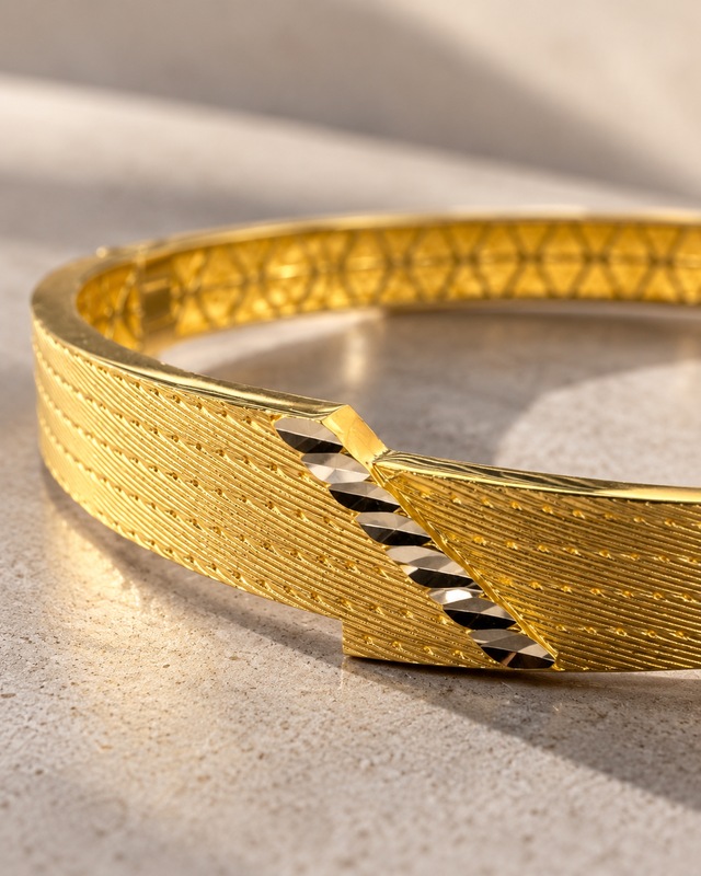Altın Signature Twist Kelepçe Bilezik 8 Ayar 8,6-8,8 Gr