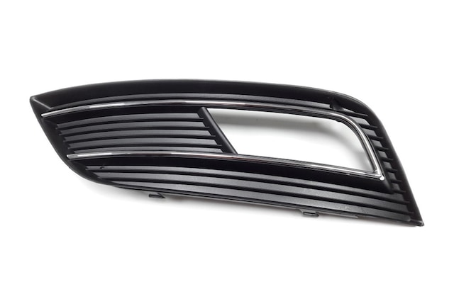 Audi A4 2013-2015 Ön Tampon Sol Sis Farı Kapağı Kromlu 8K0807681B