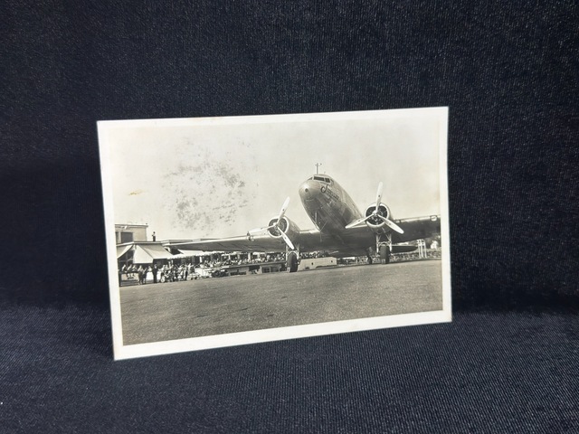 1937 Yılından Kartpostal İsvicre Havayolları Swissair Douglas Dc-3 Uçağı Zürih Havalimanı Helvetia 20 Frank Pullu Teşhir Ürün