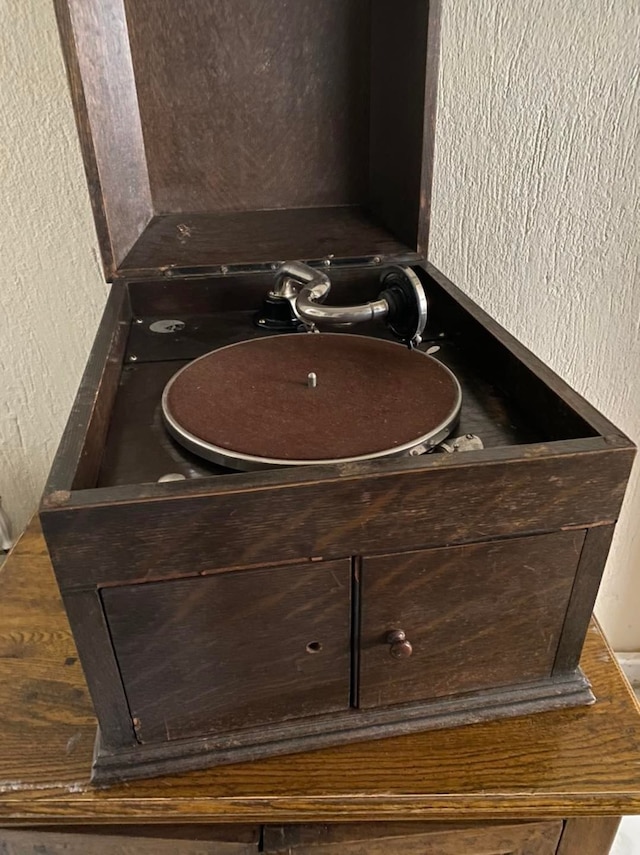 His Master'S Voice 4 Grand Antika Gramafon 049 Teşhir Ürün