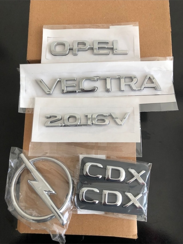 Opel Vectra 2.016 V Yazı Cdx Yazı (2adet)arka Bagaj Arma Takım-vectra B Uyumlu