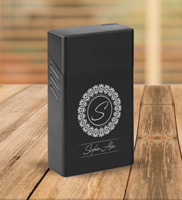 Bk Gift Kişiye Özel İsimli Siyah Touch/slender Boy Metal Sigara Kutusu-2