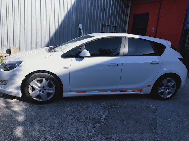 Opel Astra J Marşpiyel Takımı
