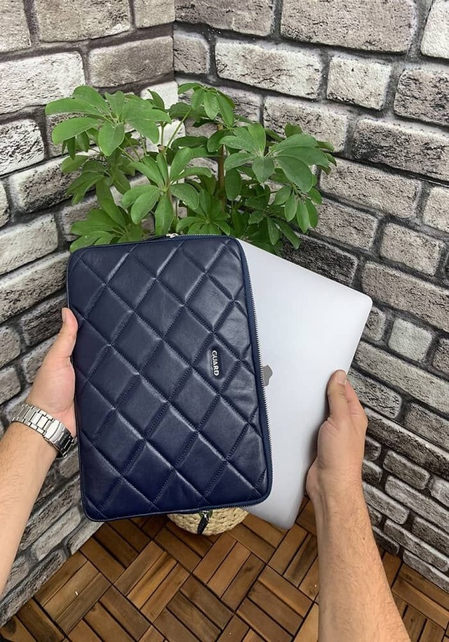 Guard Lacivert Large Capitone Clutch Çanta