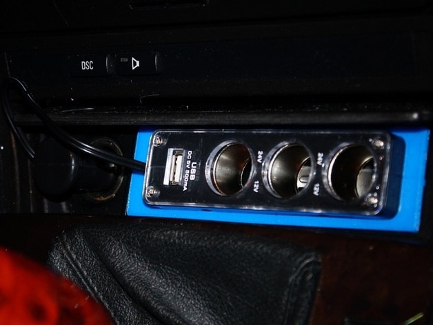Bmw Araçlar İçin Usb'li 3 Çıkışlı Çakmak Soket Çoğaltıcı