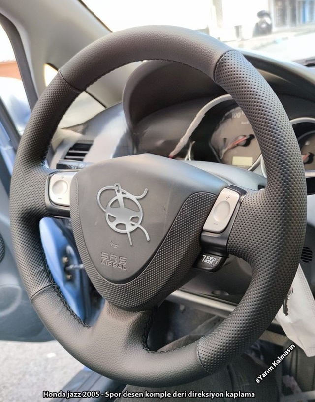 Honda Jazz 2005 Araca Özel Dikmeli Direksiyon Kılıfı Nokta Düz S Siyah