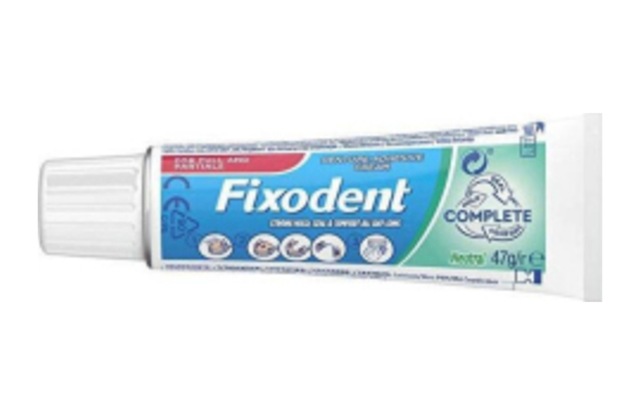 Protez Diş Yapıştırıcı Complete Neutral 47 Gr 1 Adet