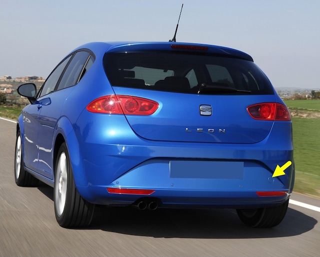 Seat Leon 2 09-12 Arka Tampon Çeki Çekme Demiri Kapağı 1P0807441C