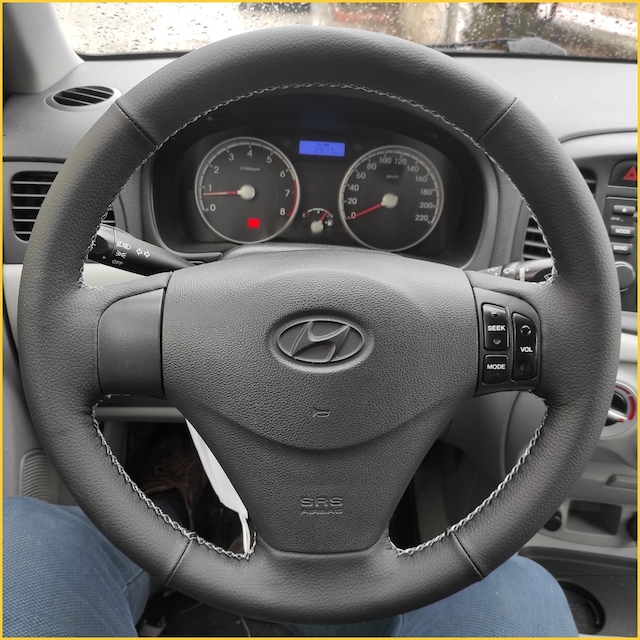 Hyundai Accent Era Araca Özel Direksiyon Kılıfı Siyah
