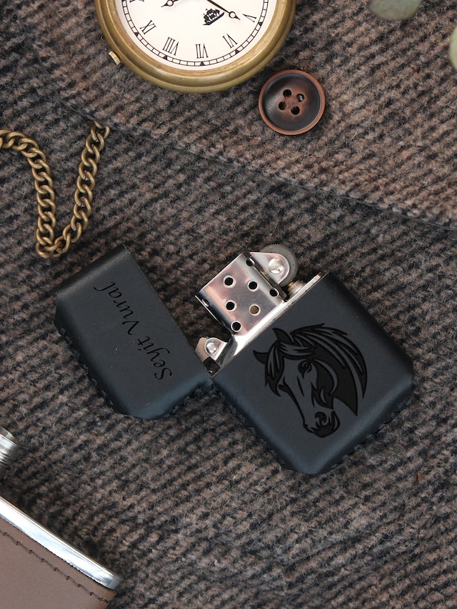 Vagave Siyah Renk Hakiki Deri Kılıflı Zippo Benzinli Çakmak