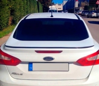 Ford Focus Bagaj Üstü Spoiler Bagaj Çıtası Spoyler Parlak Siyah