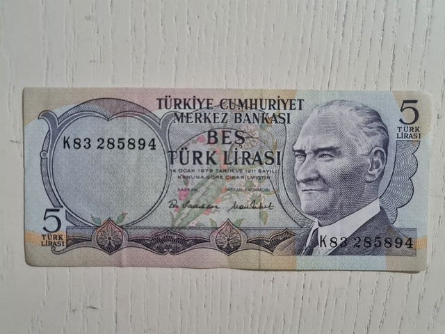 6. Emisyon 5 Türk Lirası Kondüsyonda Banknot Koleksiyon