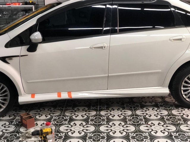 Fiat Linea Yan Marşpiyel Takımı Plastik Boyasız